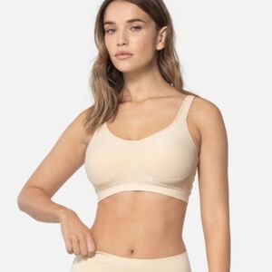 Underoutfit Style 457 XL Women's Comfort Shaping Bra Sand  NWT!